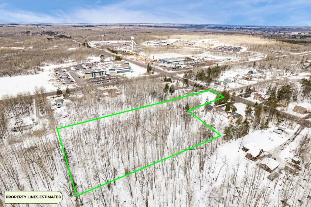 52XX W Arrowhead Road Hermantown MN 55811