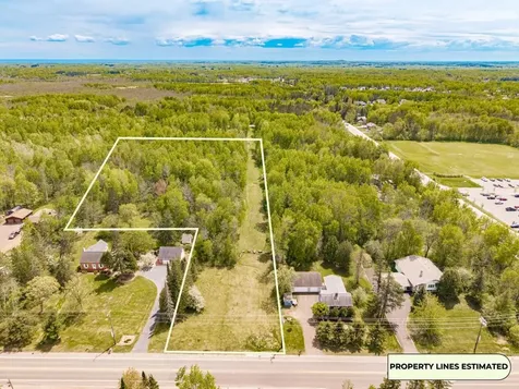 52XX W Arrowhead Road Hermantown MN 55811