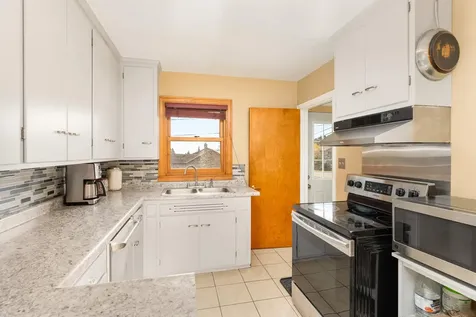 2402 Piedmont Avenue Duluth MN 55811