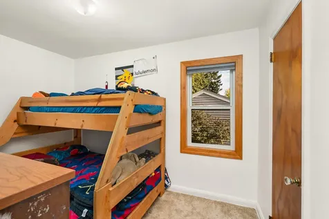 2402 Piedmont Avenue Duluth MN 55811