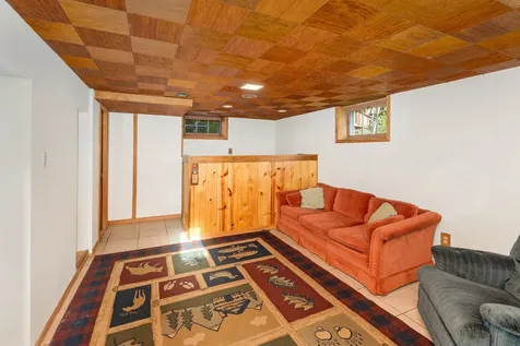 2402 Piedmont Avenue Duluth MN 55811