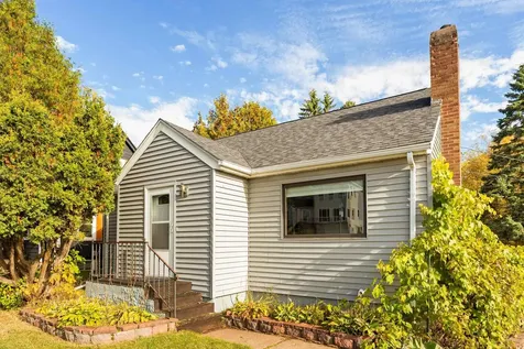 2402 Piedmont Avenue Duluth MN 55811