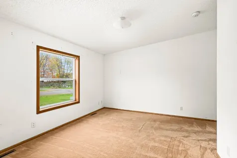 4865 Daniels Road Duluth MN 55811