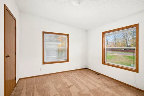 4865 Daniels Road Duluth MN 55811