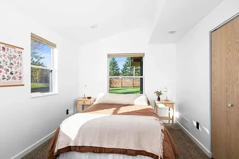 4074 W Tischer Road Duluth MN 55803