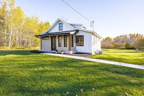 4074 W Tischer Road Duluth MN 55803