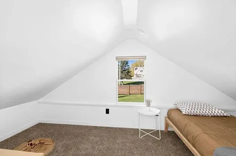 4074 W Tischer Road Duluth MN 55803