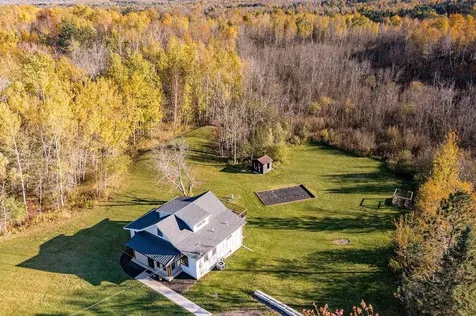 4074 W Tischer Road Duluth MN 55803