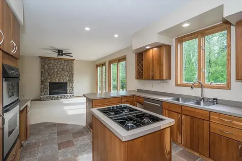 6055 Howard Gnesen Road Duluth MN 55803