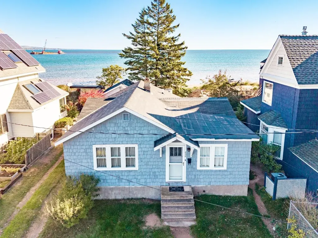 838 S Lake Avenue Duluth MN 55802