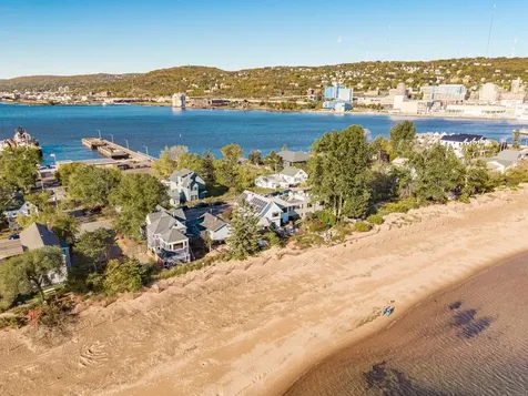 838 S Lake Avenue Duluth MN 55802