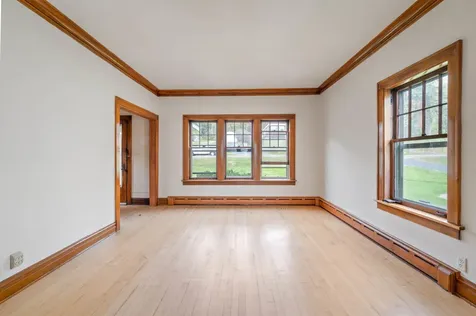 718 W Skyline Parkway Duluth MN 55806