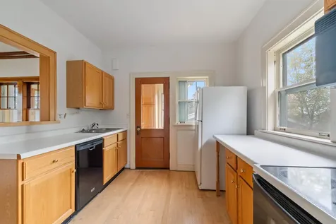 718 W Skyline Parkway Duluth MN 55806