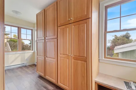 718 W Skyline Parkway Duluth MN 55806