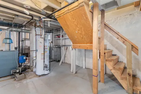 718 W Skyline Parkway Duluth MN 55806