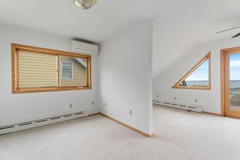 718 W Skyline Parkway Duluth MN 55806