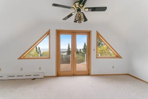 718 W Skyline Parkway Duluth MN 55806