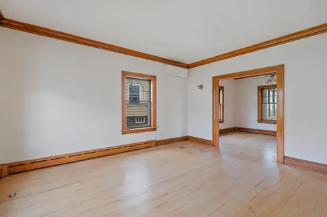 718 W Skyline Parkway Duluth MN 55806