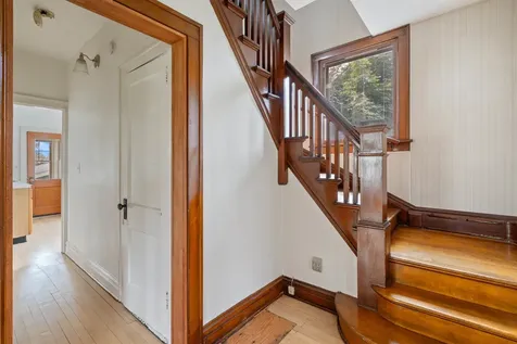 718 W Skyline Parkway Duluth MN 55806