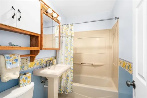 4520 Oakley Street Duluth MN 55804