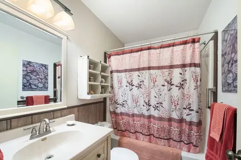 5251 Grabert Road Duluth MN 55803