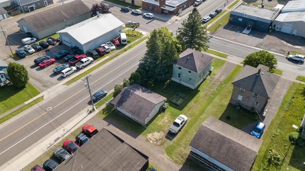 502 N 3rd Avenue Proctor MN 55810