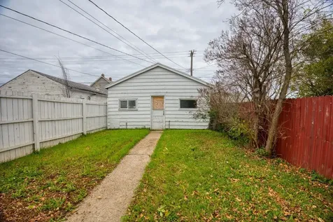 304 W 3rd Avenue N Aurora MN 55705-0000