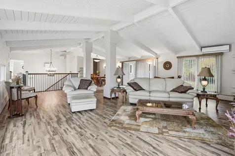 2525 E 1st Street Duluth MN 55812