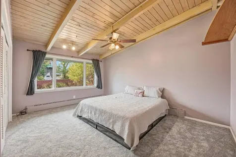 2525 E 1st Street Duluth MN 55812