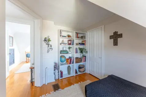 27 E Harvey Street Ely MN 55731