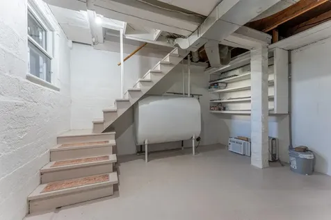 27 E Harvey Street Ely MN 55731