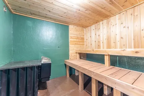 27 E Harvey Street Ely MN 55731