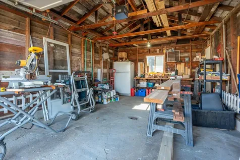 27 E Harvey Street Ely MN 55731