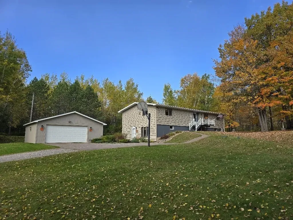 4085 Fiskett Road Duluth MN 55803