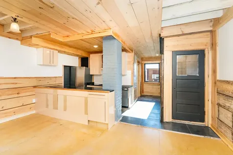 19 W 5th Street Duluth MN 55806