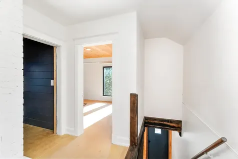 19 W 5th Street Duluth MN 55806