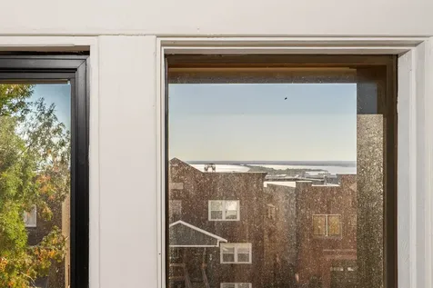 19 W 5th Street Duluth MN 55806