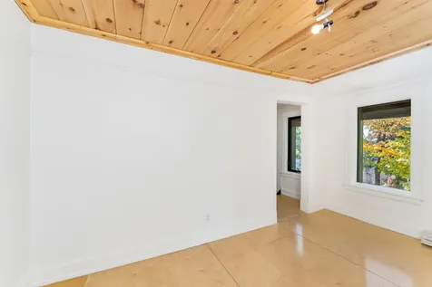 19 W 5th Street Duluth MN 55806