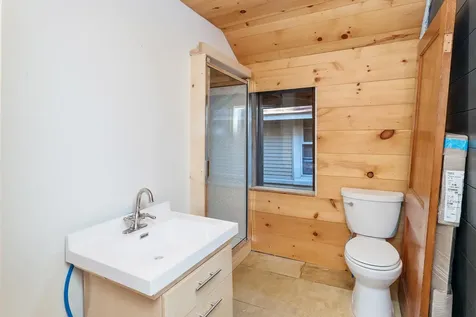 19 W 5th Street Duluth MN 55806