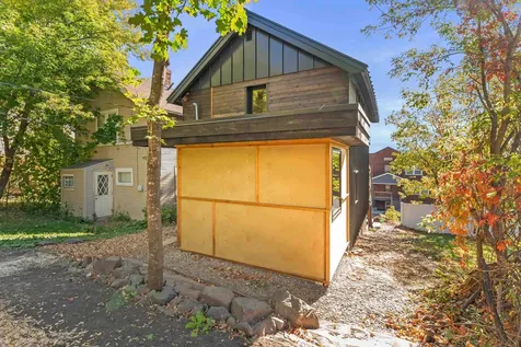 19 W 5th Street Duluth MN 55806