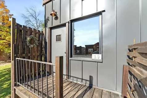 19 W 5th Street Duluth MN 55806