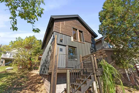 19 W 5th Street Duluth MN 55806