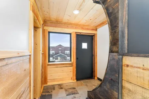 19 W 5th Street Duluth MN 55806