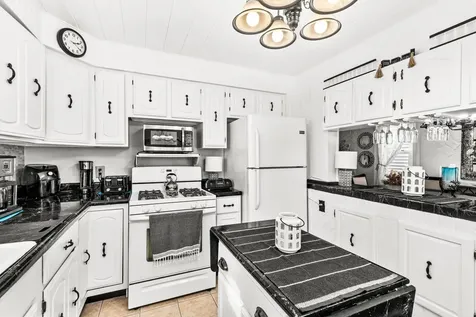 4128 W 4th Street Duluth MN 55807