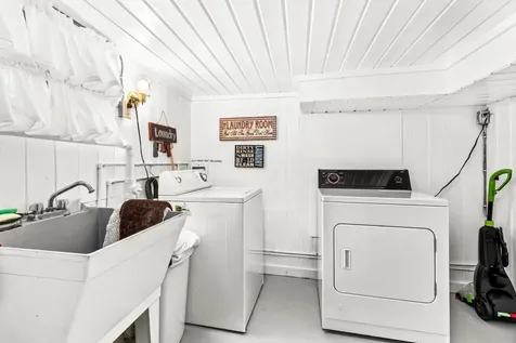 4128 W 4th Street Duluth MN 55807