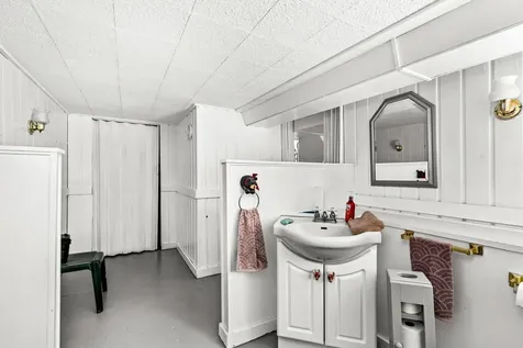 4128 W 4th Street Duluth MN 55807