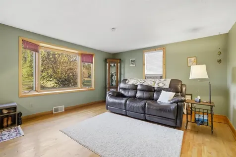 1123 Adams Avenue Eveleth MN 55734