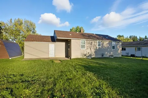 1123 Adams Avenue Eveleth MN 55734