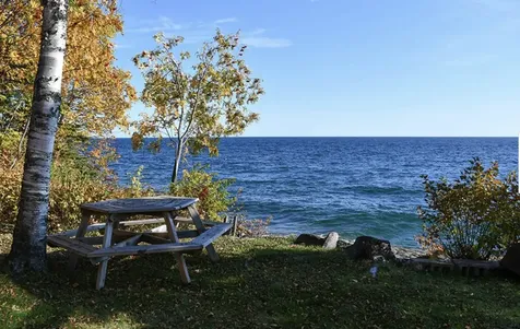 4860,4874 Hwy 61 W Lutsen MN 55612