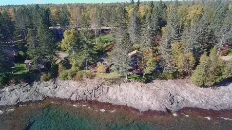 4860,4874 Hwy 61 W Lutsen MN 55612